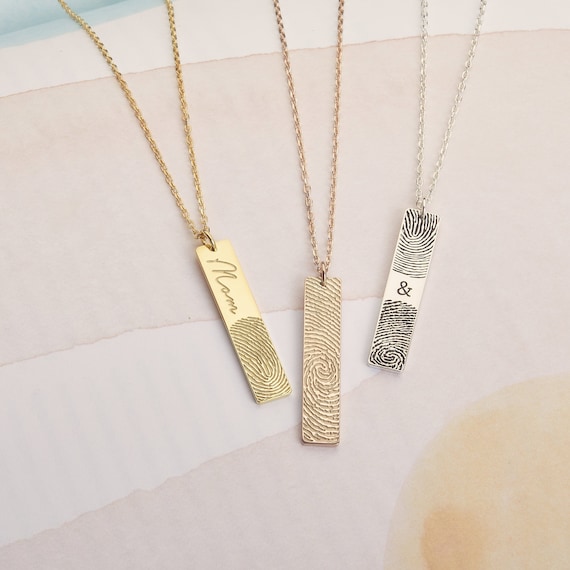Vertical Bar Charm Pendant with Signature and Fingerprint Vertical Bar Charm Pendant with Signature and Fingerprint