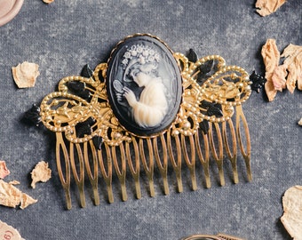 Vintage Black Cameo Hair Comb For Alternative Wedding, Black Antique Hair Comb For Bride, Vintage Black Hair Piece, Vintage Gothic Hair Comb