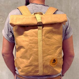 Paper Cougar Backpack -PAPERO-, Lightweight, Sturdy, Waterproof vegan Leather, Urban Style, Laptop, Ultraminimalistically Recyclable