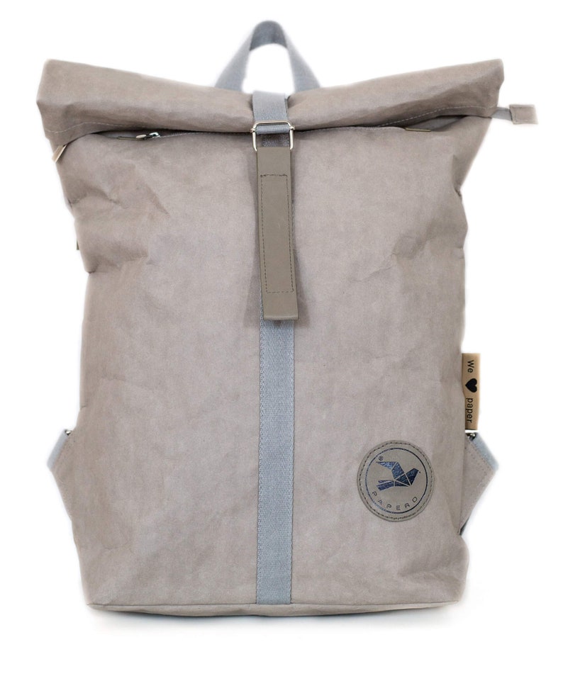 PAPERO Rucksack aus Kraft Papier 13-22L, Leicht, Robust, Wasserfest veganes Leder, nachhaltig,recycelbar mit Laptopfach Ultraminimalistisch Bild 7