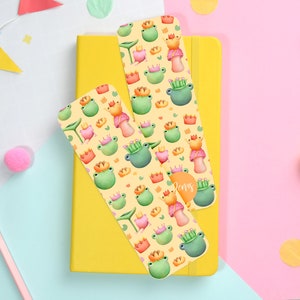 Pond King bookmark, rounded cute kawaii bookmark, illustrated pattern bookmark, handmade paper stationery, cute characters inspired