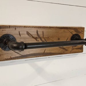 12&quot;, 18&quot; or 24&quot; Industrial Pipe Towel Bar Rods w/ Rustic Distressed Wood Bathroom Fixture, You choose wood background color or without wood.