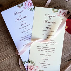 Menús de boda románticos / Menú de recepción elegante con flores rosas, menú de cena personalizado / Menús de boda en blanco o marfil / Hecho en Italia