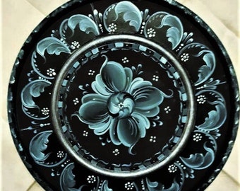 Design packet with 8 inch plate & packet, Gudbrandsdalen style Rosemaling