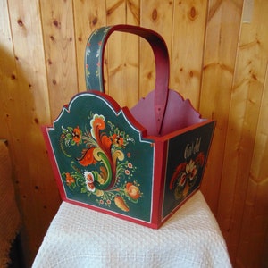 DESIGN PACKET for Holiday Sending Basket, Telemark style of Rosemaling.