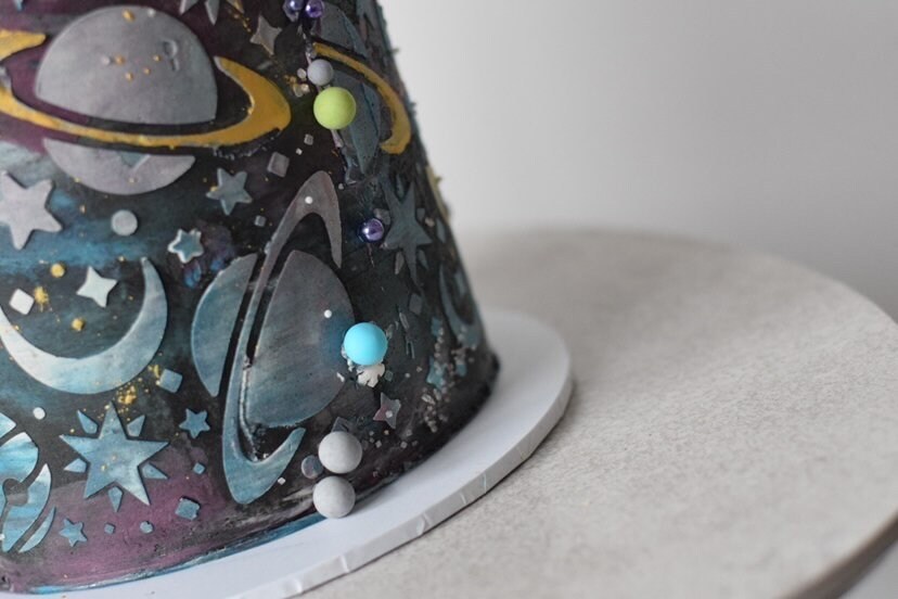 Space Cake Stencil | Etsy