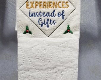 experiencias, regalos, digital, diseño de bordado, bastidor 4x4, baño, papel higiénico, rollo final, inauguración de la casa, regalo de broma, regalo de Navidad HOHO