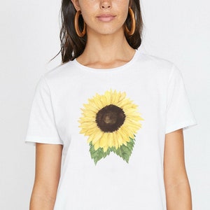 Sunflower Tee, Botanical Tshirt, Vintage Wildflower, Gardening Shirt, Plant Shirt, Flower Shirt, Women&#39;s Tees, Boho, Fall Tshirts for Woman