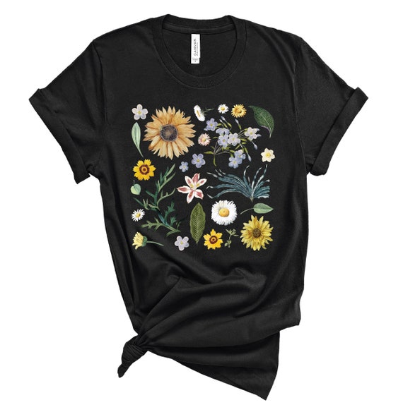 Vintage Flower Tapestry | Essential T-Shirt