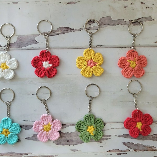 Crochet Flower Key Holder/Daisy Key chain/Flower Keyring