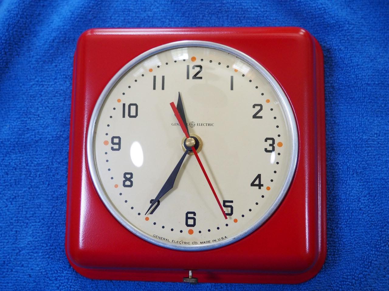掛け時計アンティーク　USA  Telechron Telechron Wall Clock, Retro Mid Century off White, Art Deco