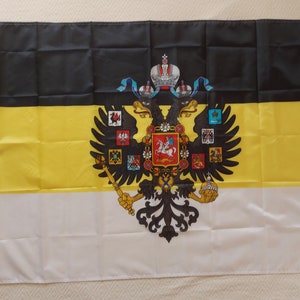 Russia Flag - approx 150cm x 90cm (59in x 35in)