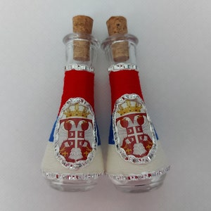 Paar Traditionelle Brandy Gläser (Cokanjcic) Serbische Flagge