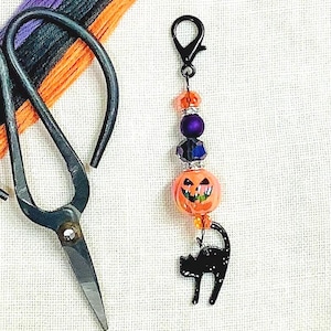 Mini portachiavi con forbici e tiretti per Halloween con perline, accessorio per ricamo