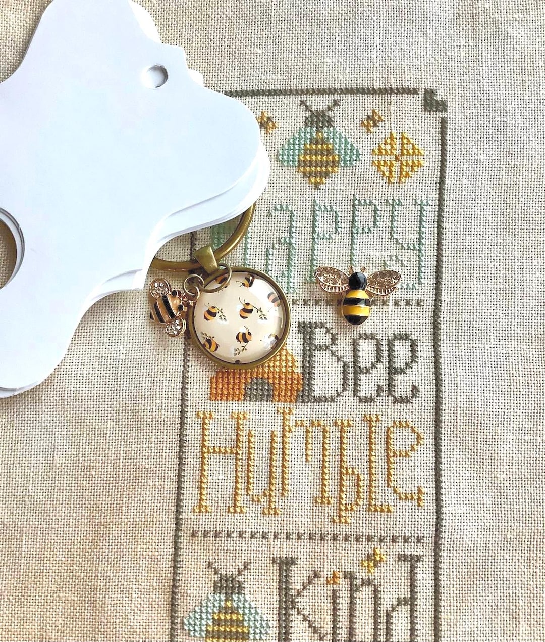 Bee Thread Keep and Needleminder Set - Etsy
