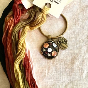 Autumn Pumpkins and Fall Leaves thread keeps