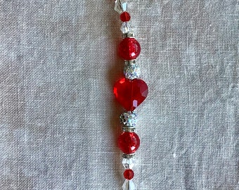 Valentine Beaded Scissor Fob/Zipper Pull. Holiday decoration for your favorite pair of scissors or add as a beautiful zipper pull.