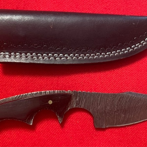7&quot; Handmade Damascus Skinning Knife w/ Black Buffalo Horn Handle