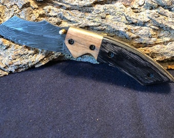 9" Handmade Damascus Folding Pocketknife w/ Clear Stained Olive Wood Handle