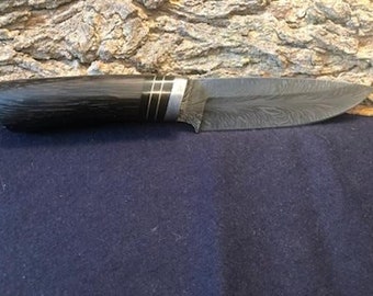 10" Handmade Feather Style Damascus Hunting Knife w/ Damascus Bolster and Black Bull Horn Handle