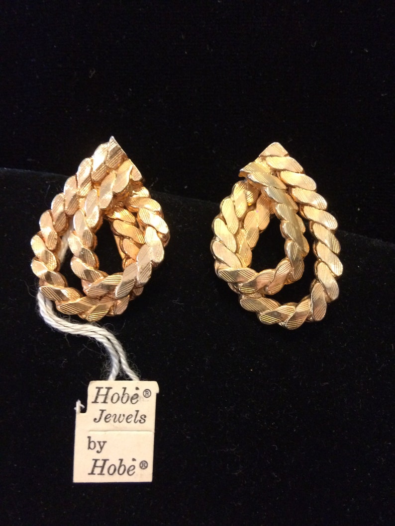 Still on original card with price tag Vintage Designer HOBE Clip-on with roller Classy Gold Double Loop Hoops Textured New Old Stock