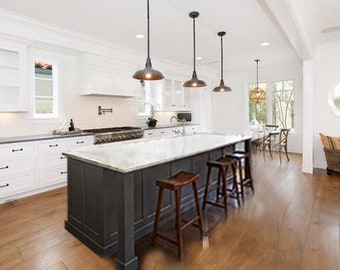 7ft Kitchen island with quartz top