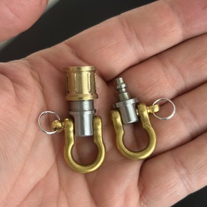 FEGVE Titanium Keychain Key Holder Quick Release Keychain Waist Hanging  Buckle EDC Tool for Men and Women -  Denmark