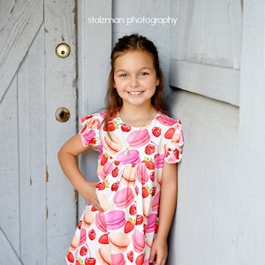 Macaroon Flutter Milk Silk Dress