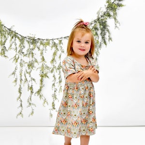 Longhorn With Orange Flowers Short Sleeve Milk Silk Dress