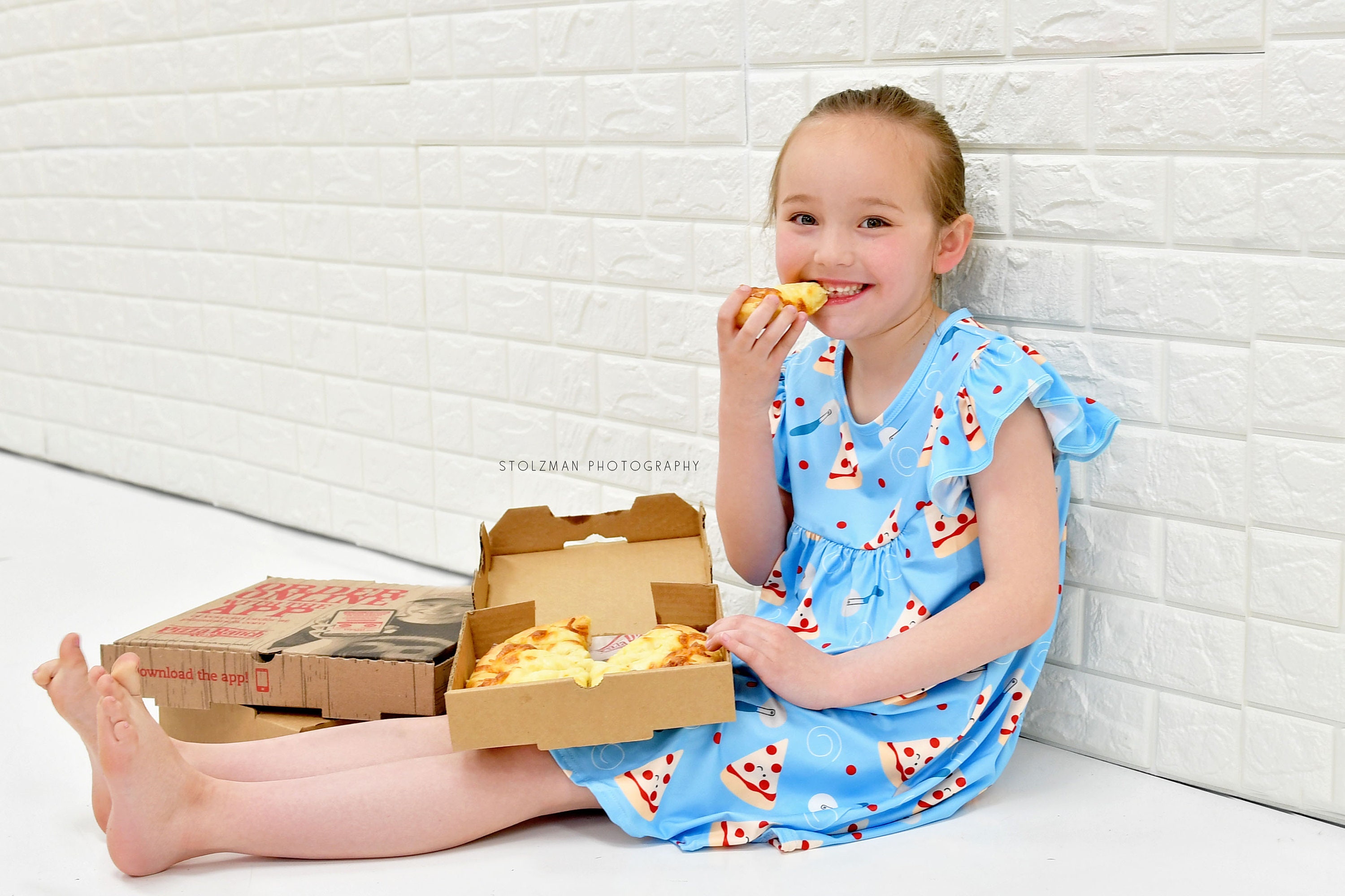 Robe Pizza Milk Silk Flutter