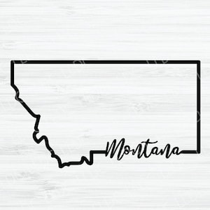 Puede incluir: Un contorno negro del estado de Montana con la palabra "Montana" escrita en cursiva debajo.