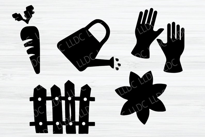 Puede incluir: Clipart de silueta en blanco y negro de herramientas de jardiner&iacute;a y plantas. La imagen incluye una zanahoria, una regadera, guantes, una flor y una valla de estacas.