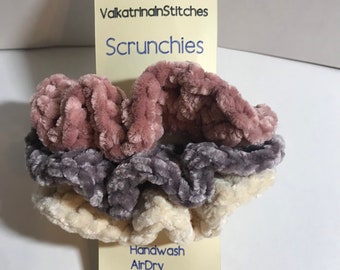 Crushed Velvet Scrunchie: Retro Soft Hair Tie
