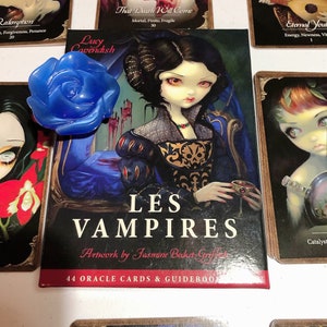 Les Vampires Oracle 3-12 Card pull Medium Lezen