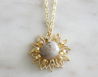 Light Grey Marble Moonstone Agate & Vintage Renewed Filigree Sunflower Gold Tone Pendant Necklace