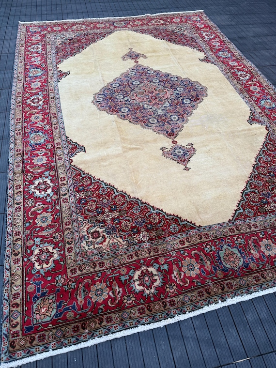 Minuette 10’8”x7’3”