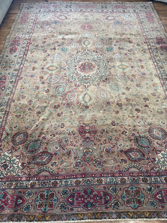 Almond 8'2"x11'4"