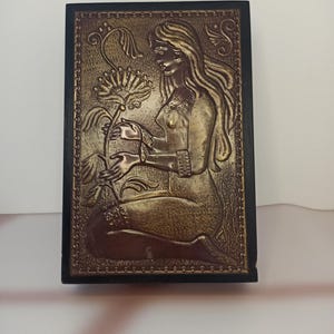 Vintage wooden box - a box for jewelry and trinkets. Hand painted