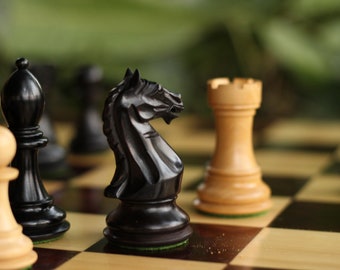 Heavily weighted hand made Fierce Knight Chess Pieces in Ebonised and Boxwood - 4.0"