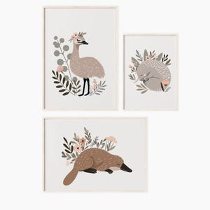3er Set Australische Tiere mit Blumen DRUCKBARE KUNST, Australiana Druck für Kinderzimmer, Emu, Schnabeltier + Ameisenigel