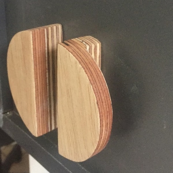 Wooden Semicircle handles |