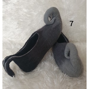 Ecofriendly natural Felted elf Slippers with mixed colours,hause shoes with leather sole,pure wool slippers,Elf slippers,elf shoes