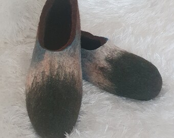 Ecofriendly natural Felt Slippers for man,hause shoes with leather sole