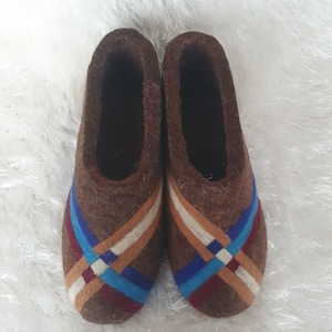 Ecofriendly natural Felted Slippers for men,house shoes,felt slippers,wool felt slippers