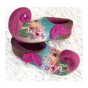 Ecofriendly natural Elf Felted Slippers with flowers,fairy house shoes with leather sole