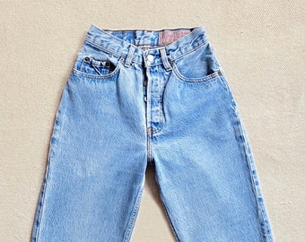 levis 901 high waisted jeans