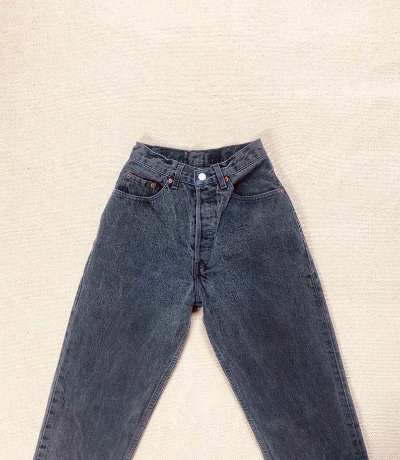 levis 901 high waisted jeans