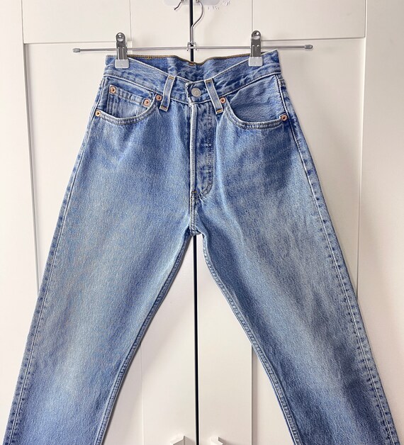 Vintage Levis 501 24 Waist JEANS XS 90s high waist
