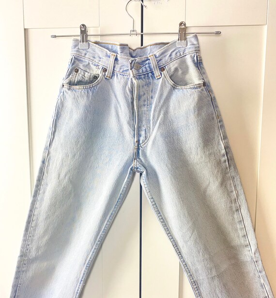 vintage Levis 501 26 Waist JEANS 90s