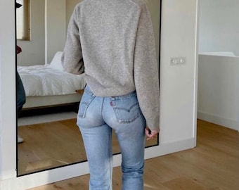 vintage Levis 501 Jeans 90s high waist straight leg  medium light wash Levi’s Levi